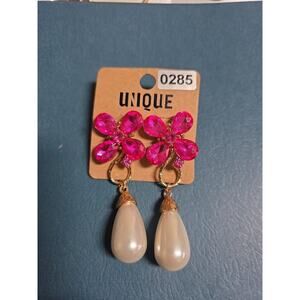 Vintage Style Pink Rhinestone and Faux Pearl Drop Earrings